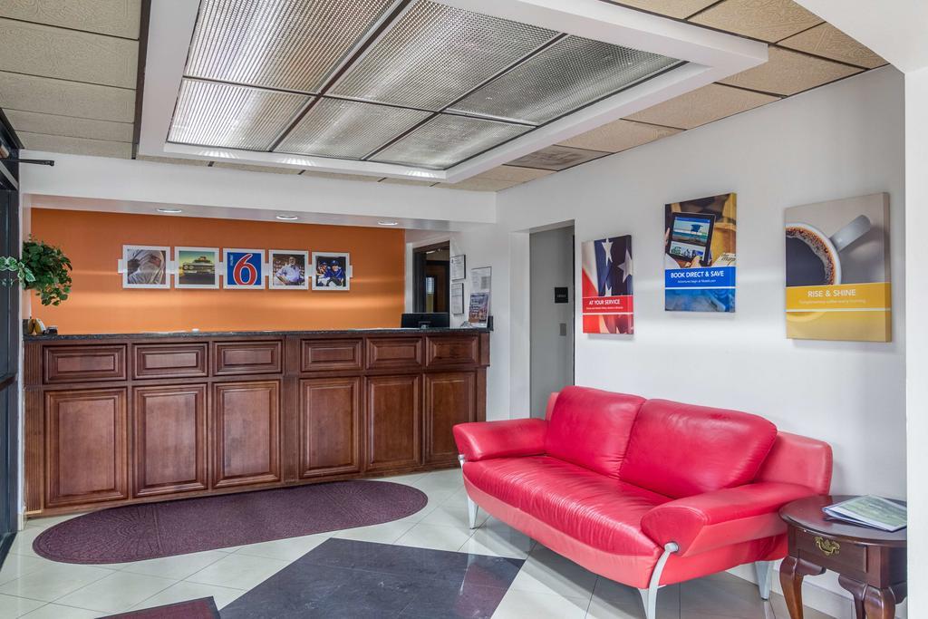 Motel 6 Waycross Zewnętrze zdjęcie