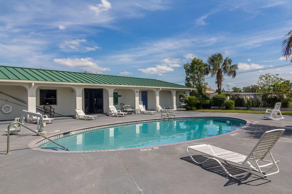 Motel 6 Waycross Zewnętrze zdjęcie