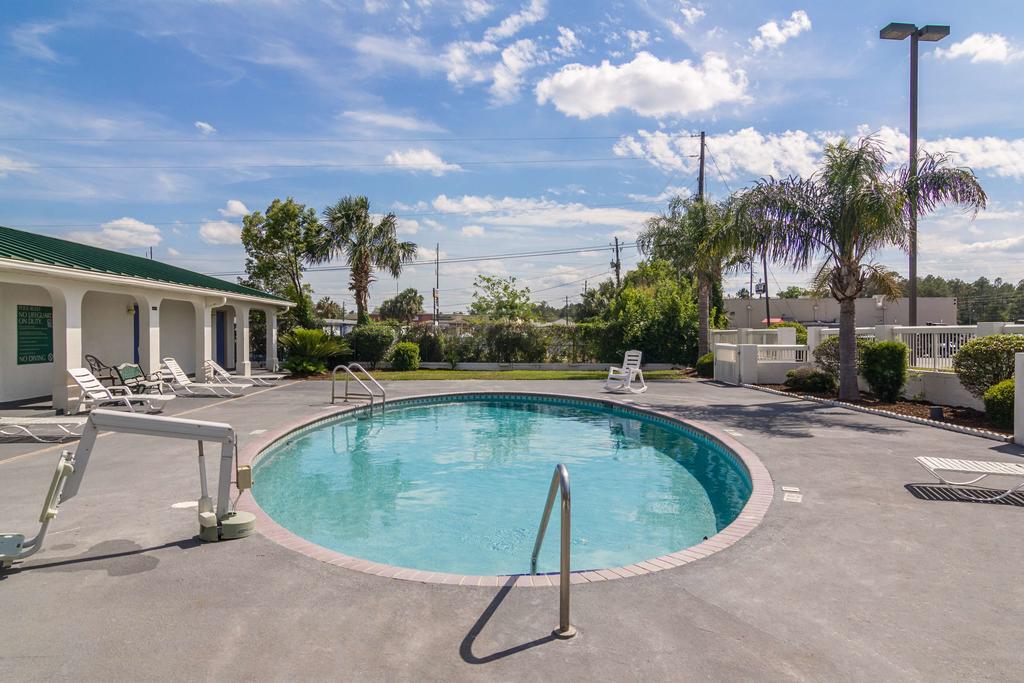 Motel 6 Waycross Zewnętrze zdjęcie