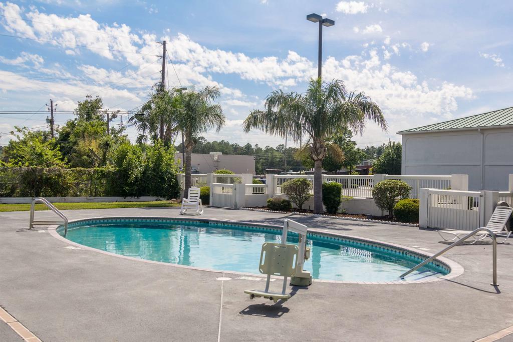 Motel 6 Waycross Zewnętrze zdjęcie