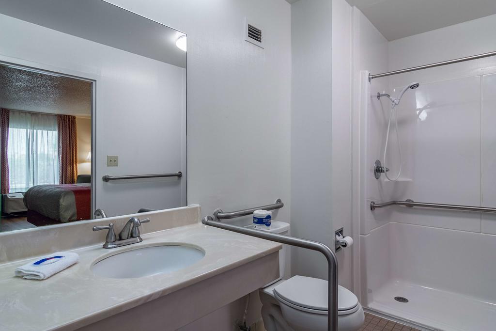Motel 6 Waycross Zewnętrze zdjęcie